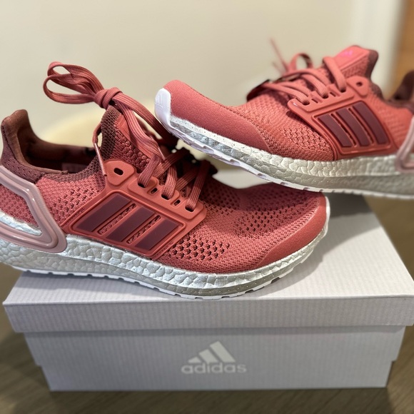 Women’s Adidas Ultraboost 19.5 DNA Wonder Red - Picture 7 of 7